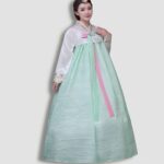 37900-2 Hanbok Femenino Coreano - Tradición y Estilo (3)