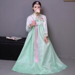 37900-5 Hanbok Femenino Coreano - Tradición y Estilo (6)