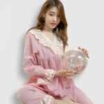 Pijama Coreano de Encaje para Mujeres (2)
