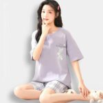 39835-0 Set de Pijama Corto K-Pop - Elegancia y Comodidad