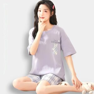 Set de Pijama Corto K-Pop - Elegancia y Comodidad