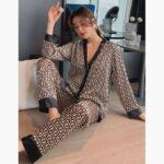 Pijama Oficial Mujer Koreano - Elegancia y Comodidad (6)