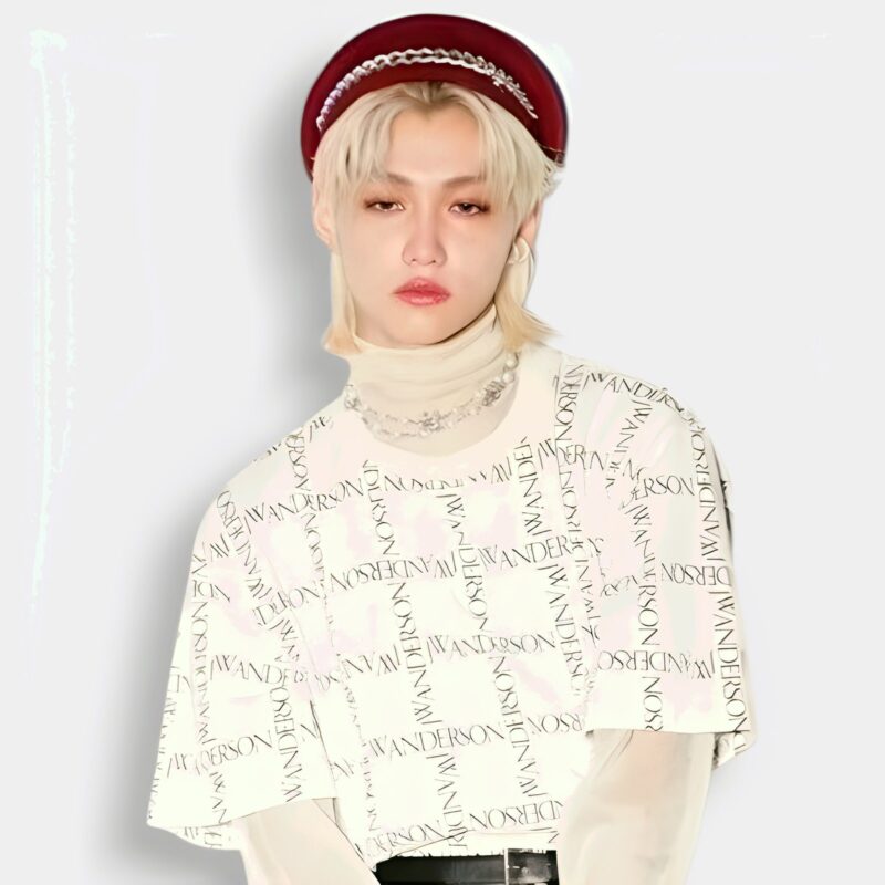 Gorra Stray Kids con Cadena Roja