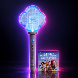 Lightstick HUNTR/X Hasbro KPop Demon Hunters con etiqueta