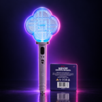 Lightstick HUNTR/X Hasbro vista trasera con etiqueta