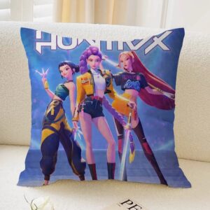 Funda cojín KPop Demon Hunters diseño Huntrix azul y morado