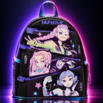 Mini mochila Loungefly negra de HUNTR/X con Rumi, Mira y Zoey
