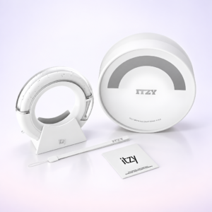 Light ring blanco en forma de anillo con su caja, ITZY